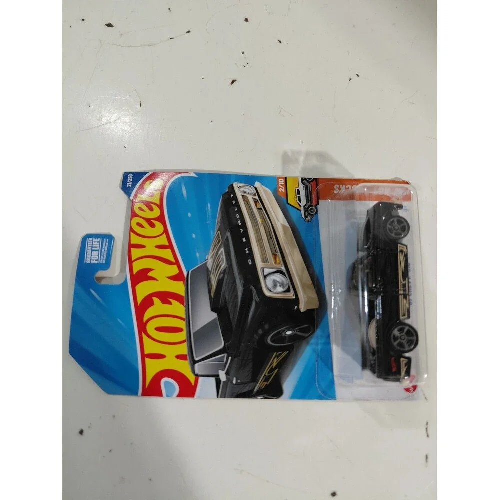 NIP Hot Wheels Hot Trucks 1:64 Die Cast Custom 1967 Chevrolet C10 Pickup Truck B